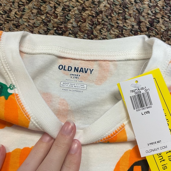 Old Navy Kids Pumpkin Pajama Set, Size Large - Picture 2 of 9
